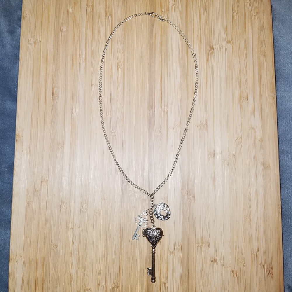 Gold necklace with locket key charms